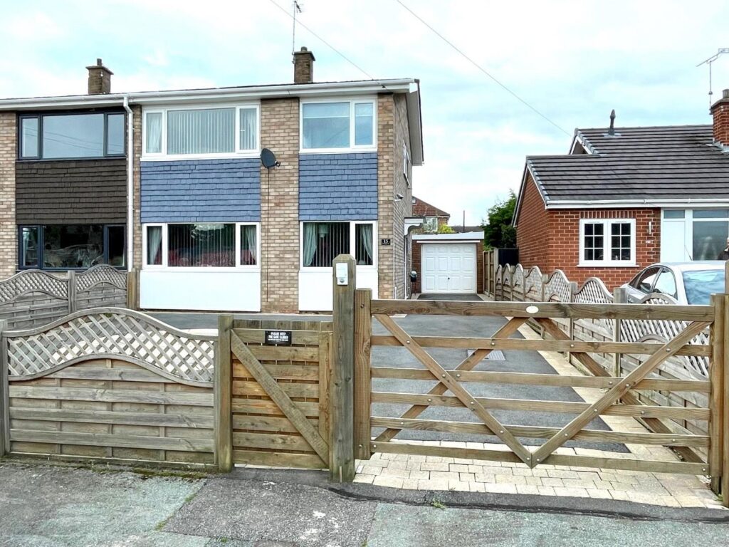 Kennedy Close, Newton, Price 315000, House - Semi-Detached 3 Bedrooms, 3 bedrooms, 1 receptions