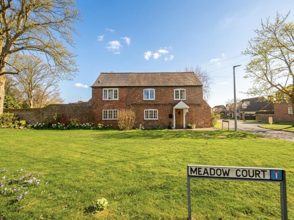 Townfield Lane, Mollington, Chester, Asking Price 525000, House - Detached 3 Bedrooms, 3 bedrooms, 3 receptions