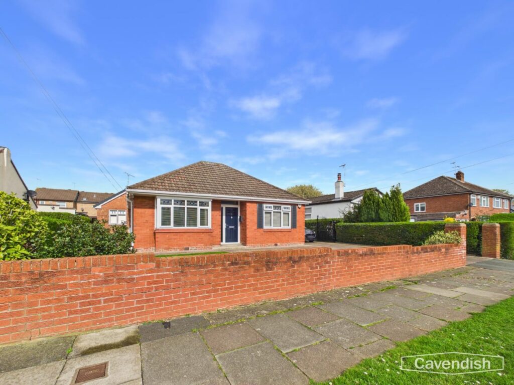 Mayfield Road, Blacon, Chester, Price 325000, Bungalow - Detached 3 Bedrooms, 3 bedrooms, 2 receptions