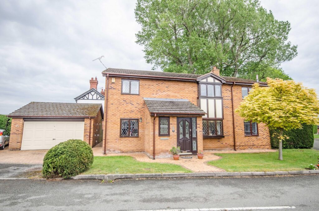 Hightrees, 1 Springfield Court, Gresford,  2000,  5 Bedrooms, 5 bedrooms, 3 receptions
