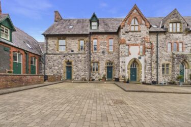 5, St. Clares Court Pantasaph, Holywell, CH8 8RS