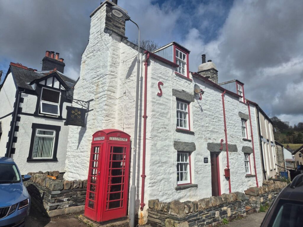 Llandderfel, Bala, Offers Around 295000, House - Semi-Detached 4 Bedrooms, 4 bedrooms, 2 receptions