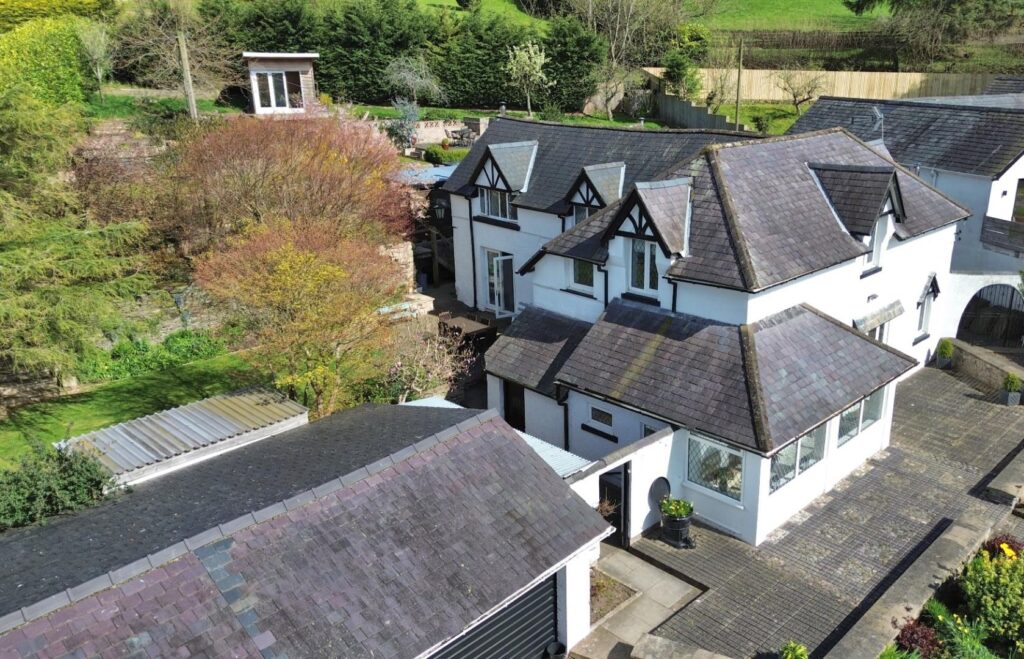 Llanbedr Dyffryn Clwyd, Ruthin, Price 625000, House - Detached 4 Bedrooms, 4 bedrooms, 2 receptions