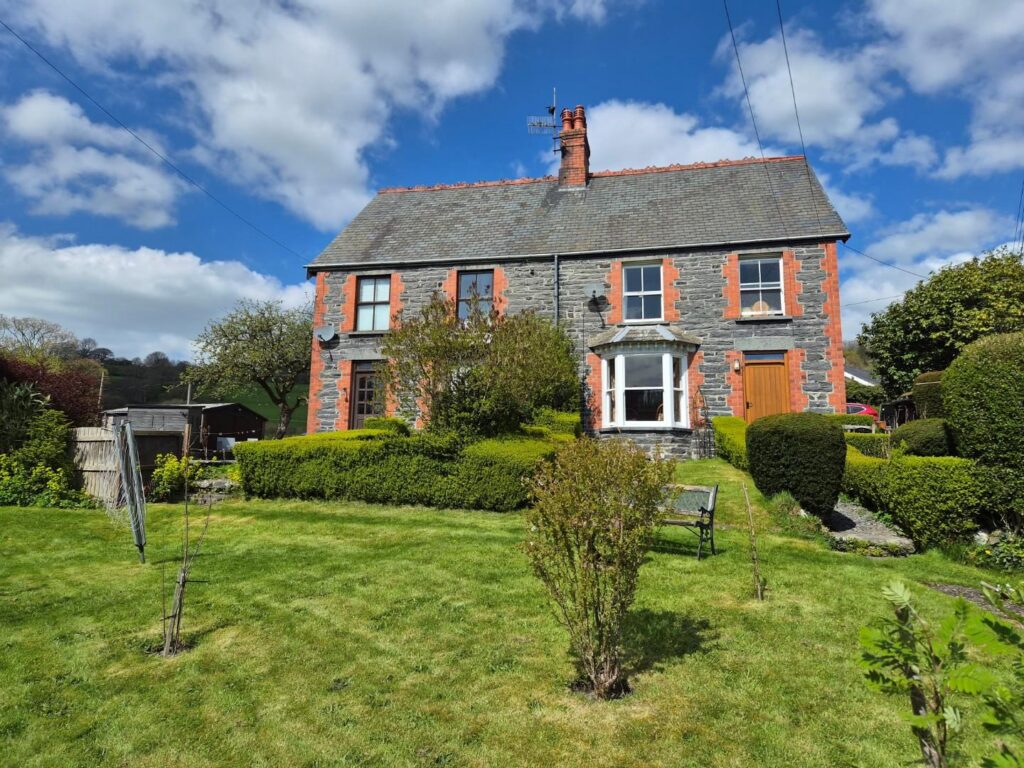 Maerdy, Corwen, Offers Around 250000, House - Semi-Detached 3 Bedrooms, 3 bedrooms, 2 receptions