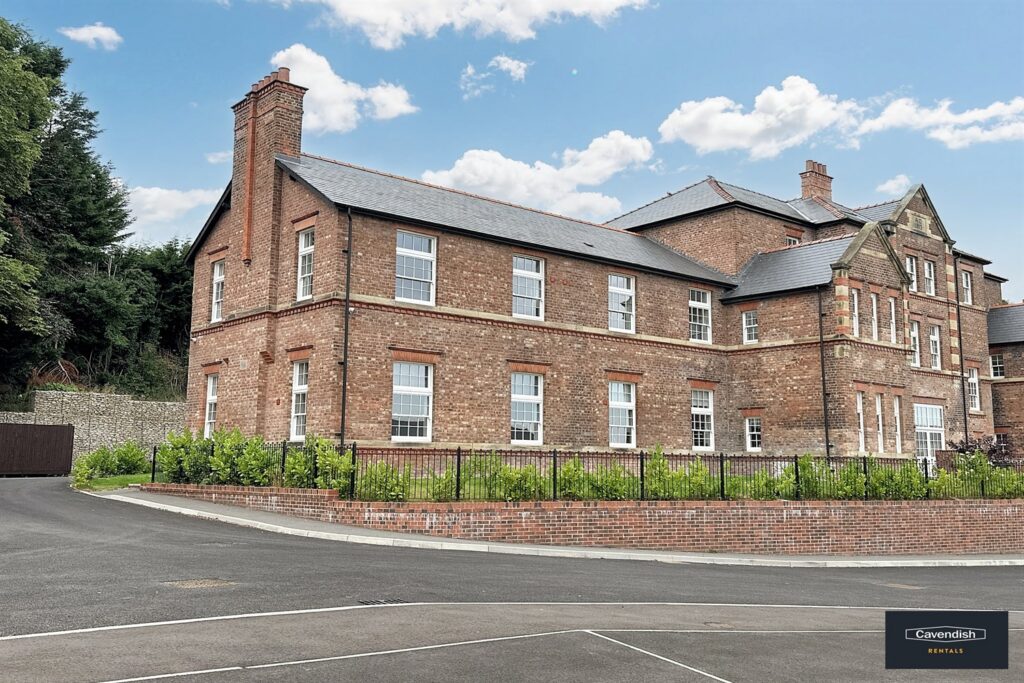 Lluesty Gardens, Holywell,  900,  2 Bedrooms, 2 bedrooms, 1 receptions