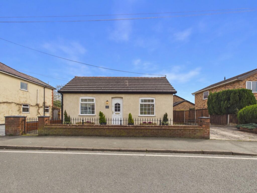 Knowle Lane, Buckley, NEW 280000, Bungalow - Detached 2 Bedrooms, 2 bedrooms, 2 receptions