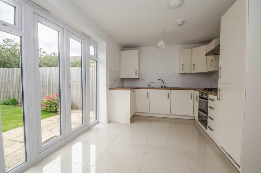 8 Sandstone Lane, Tarporley,  1400,  3 Bedrooms, 3 bedrooms, 1 receptions