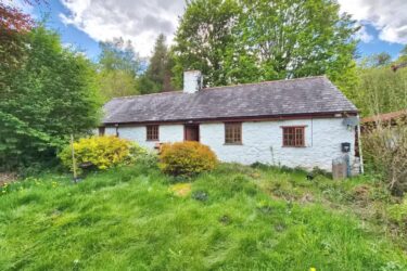 The Nant, Llanferres, Mold