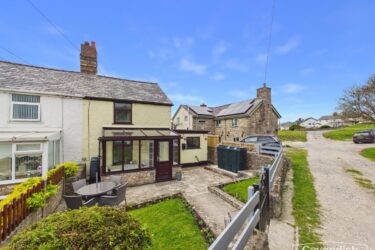 Rhes-Y-Cae, Holywell
