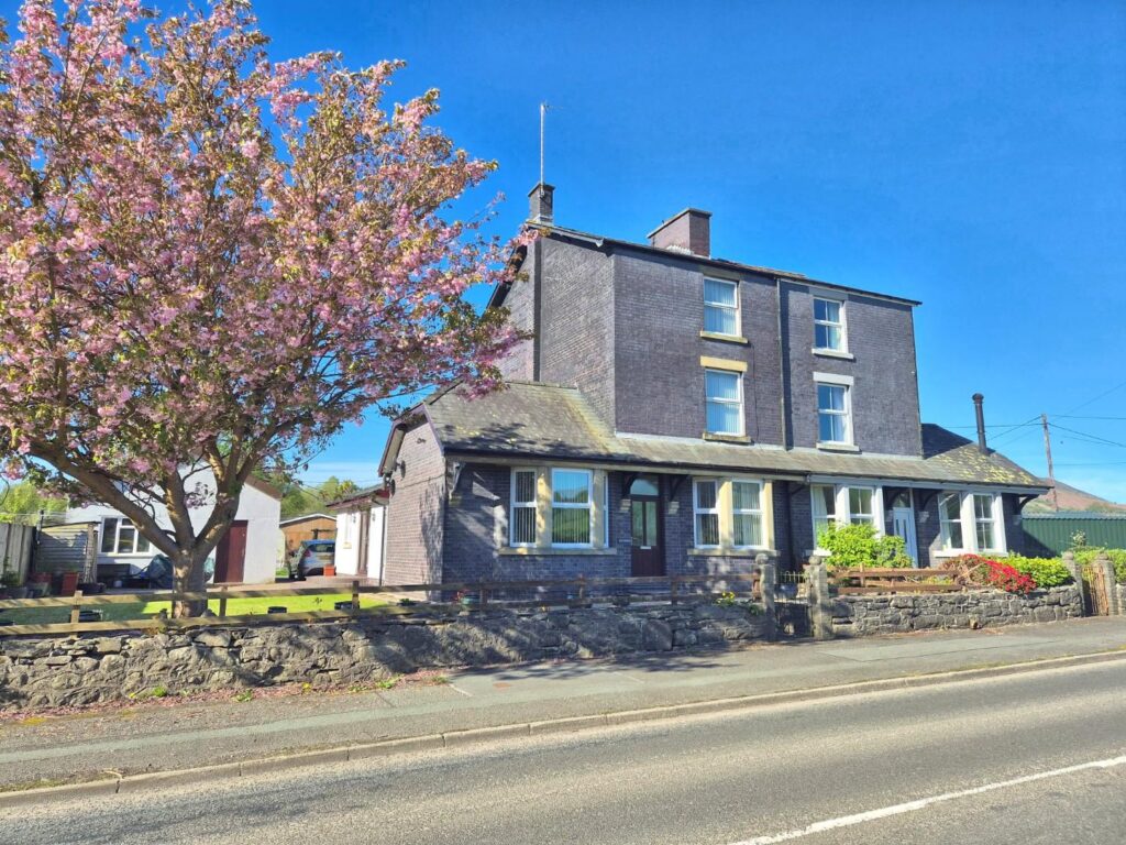 Frongoch, Bala, Price 365000, House - Semi-Detached 4 Bedrooms, 4 bedrooms, 3 receptions