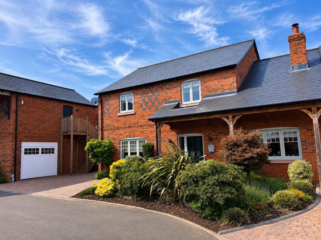 Belgrave Garden Mews, Pulford, Chester, Price 865000, House - Link Detached 4 Bedrooms, 4 bedrooms, 3 receptions