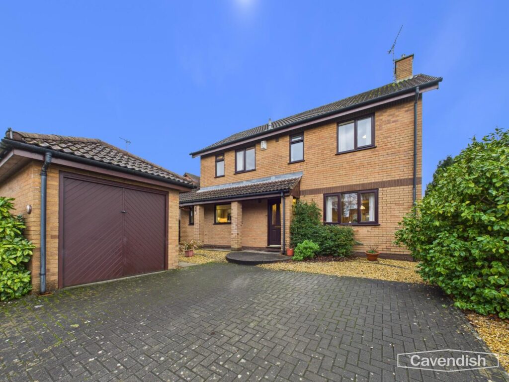 Ffordd Trem Y Foel, Mold, Price 380000, House - Detached 4 Bedrooms, 4 bedrooms, 2 receptions