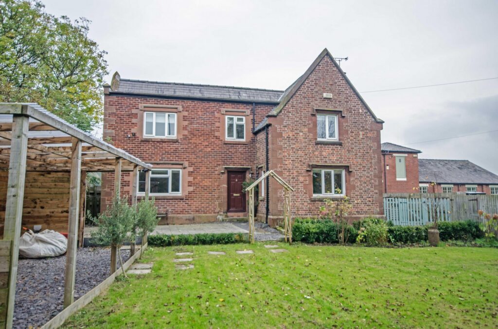 Ashgrove Farm, Wrexham Road, Chester,  1850,  4 Bedrooms, 4 bedrooms, 0 receptions