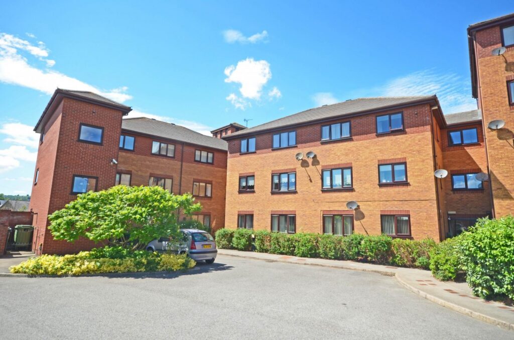 Llys Y Fron, Mold, NEW 130000, Flat/Apartment 2 Bedrooms, 2 bedrooms, 1 receptions