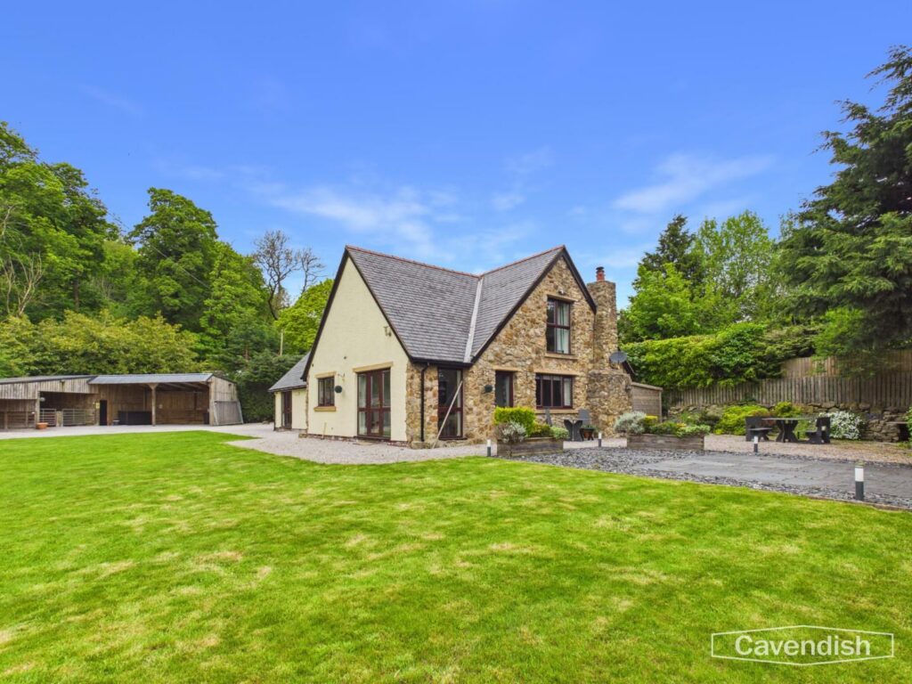Swan Lane, Gwernymynydd, Mold, Offers Over 700000, House 5 Bedrooms, 5 bedrooms, 2 receptions