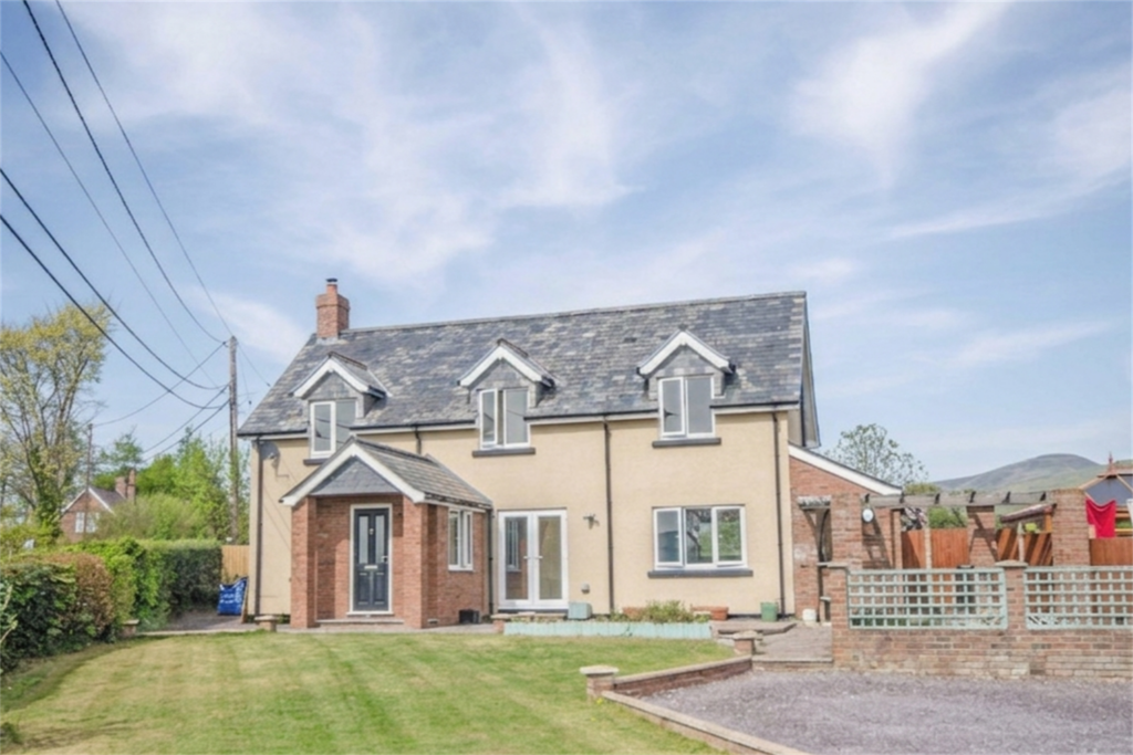 Bryn Siriol, Gellifor, Ruthin,  1500,  4 Bedrooms, 4 bedrooms, 0 receptions