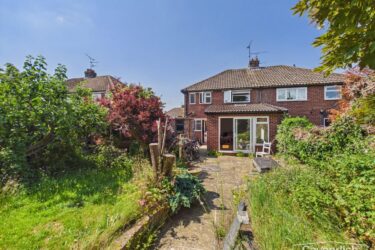 Hillside Crescent, Mold