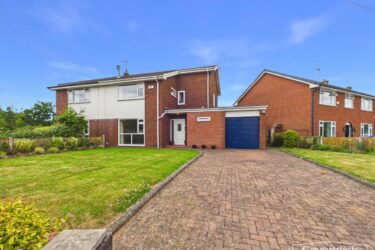 Darlington Crescent, Saughall, Chester