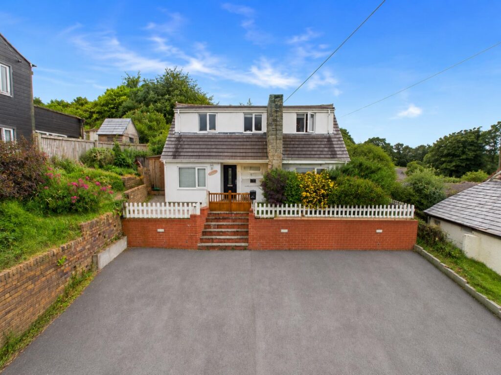 Pentre Hill, Flint Mountain, Flint, Offers Over 350000, House - Detached 4 Bedrooms, 4 bedrooms, 2 receptions