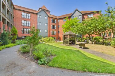 Bowling Green Court, Brook Street, Chester
