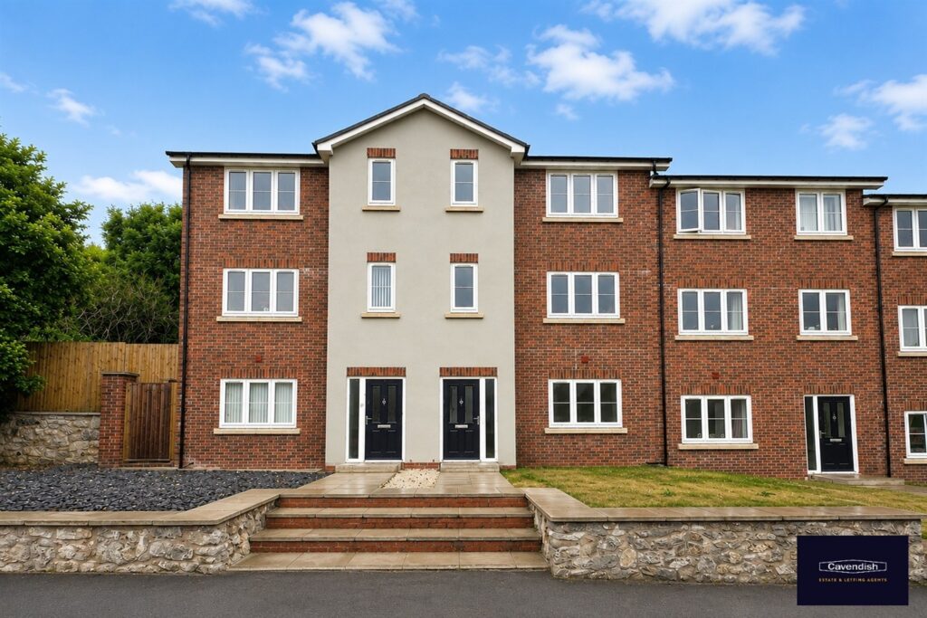 Goldwyr, Old Chester Road, Holywell,  1500,  4 Bedrooms, 4 bedrooms, 2 receptions