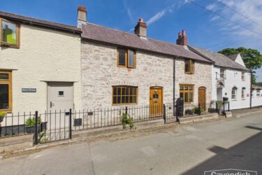 Ffordd Rhiw Ial, Llanarmon-Yn-Ial, Mold