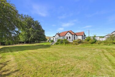 Glyndwr Road, Gwernymynydd, Mold