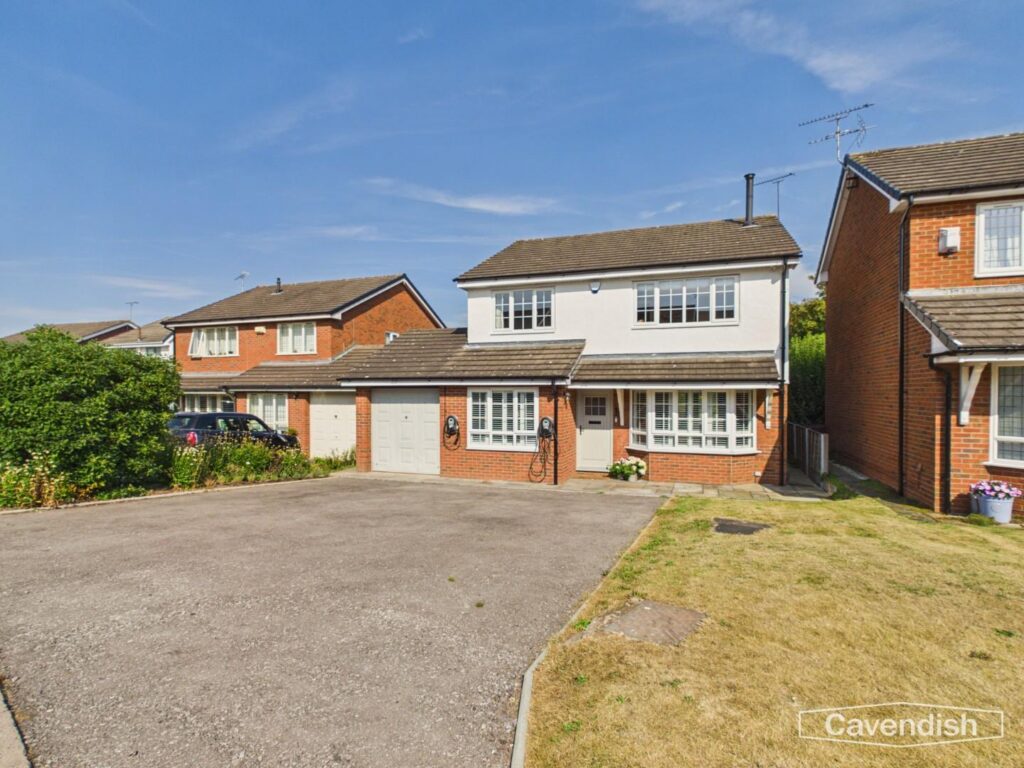 Vicarage Court, Holt, Wrexham, Price 550000, House - Detached 4 Bedrooms, 4 bedrooms, 2 receptions