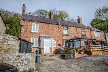 Hawthorne Cottage, Pistyll Hill, Cymau