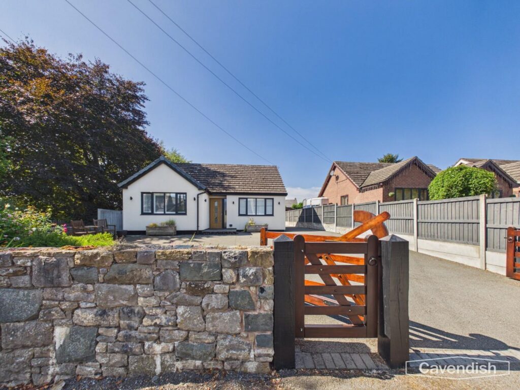 Ffordd Rhiw Ial, Llanarmon-Yn-Ial, Mold, Price 525000, Bungalow - Detached 3 Bedrooms, 3 bedrooms, 1 receptions