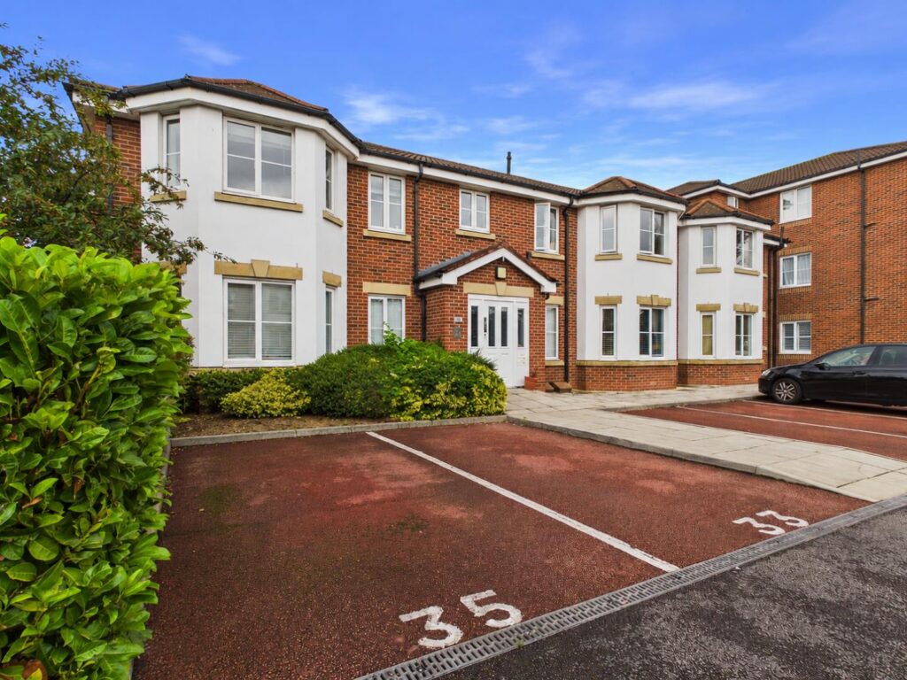 Rhuddlan court, Saltney, Chester, Price 150000, Apartment - Purpose Built 2 Bedrooms, 2 bedrooms, 1 receptions