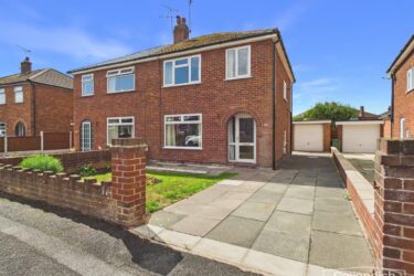 Ullswater Crescent, Plas Newton, Chester