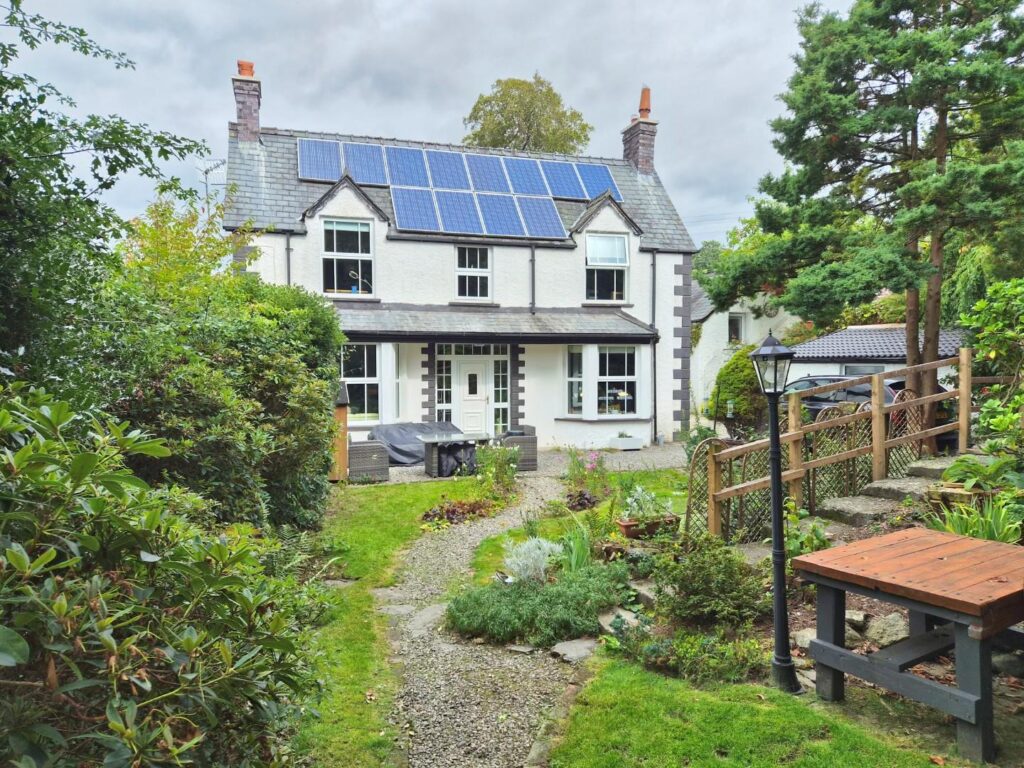 Llandderfel, Bala, Price 525000, House - Detached 5 Bedrooms, 5 bedrooms, 3 receptions